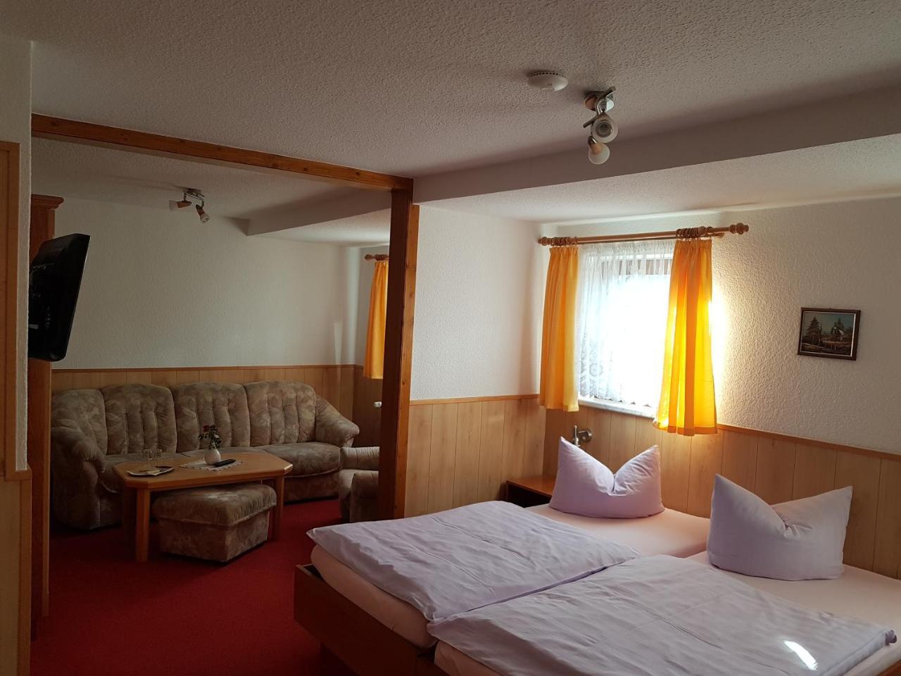 Restaurant&Pension "Bergglock'L" Altenberg  Εξωτερικό φωτογραφία