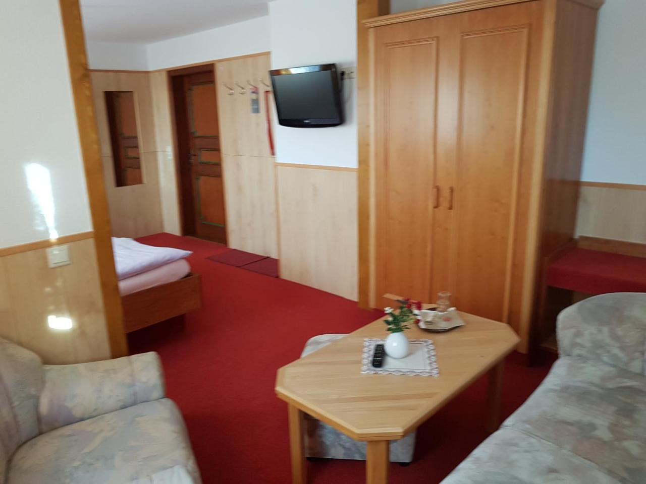 Restaurant&Pension "Bergglock'L" Altenberg  Εξωτερικό φωτογραφία